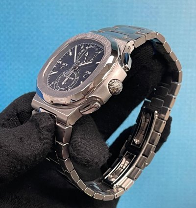 Patek Philippe Nautilus 5990 1a-001 Nautilus