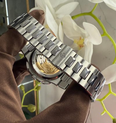Patek Philippe Nautilus 5990 1a-001 Steel Grey Dial 2020