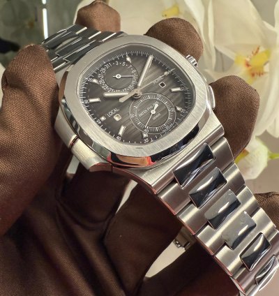 Patek Philippe Nautilus 5990 1a-001 Steel Grey Dial 2020