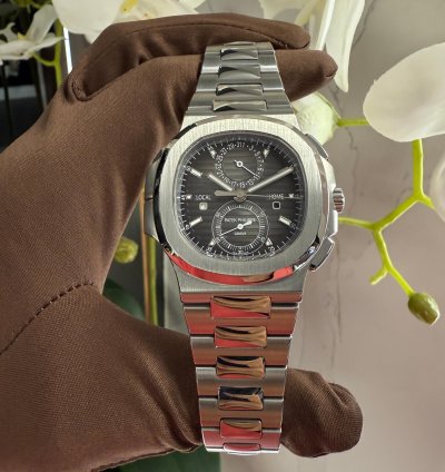 Patek Philippe Nautilus 5990 1a-001 Steel Grey Dial 2020