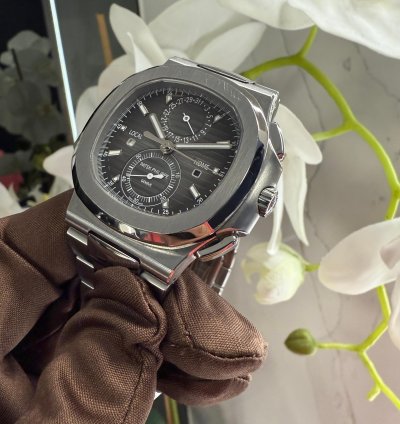 Patek Philippe Nautilus 5990 1a-001 Steel Grey Dial 2020