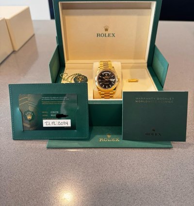 Rolex Day-date 40 Full Set Worn Handful Of Times