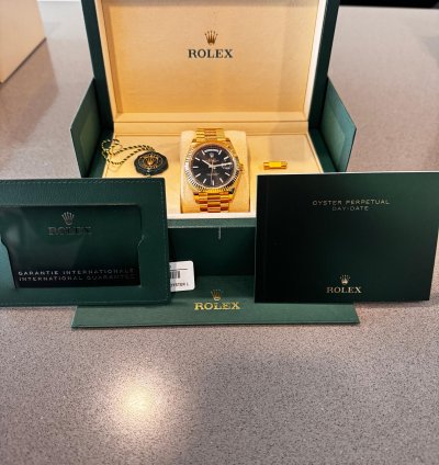 Rolex Day-date 40 Full Set Worn Handful Of Times