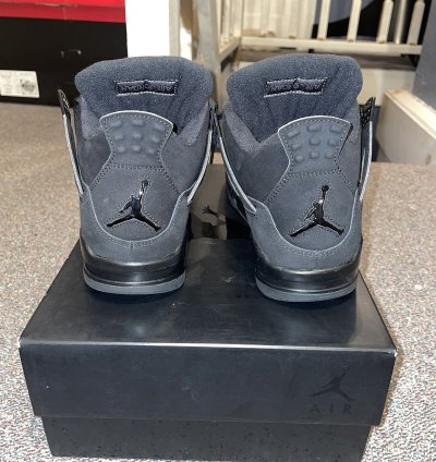 Black Cat 4s