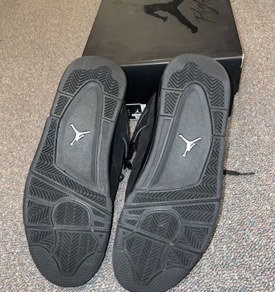 Black Cat 4s