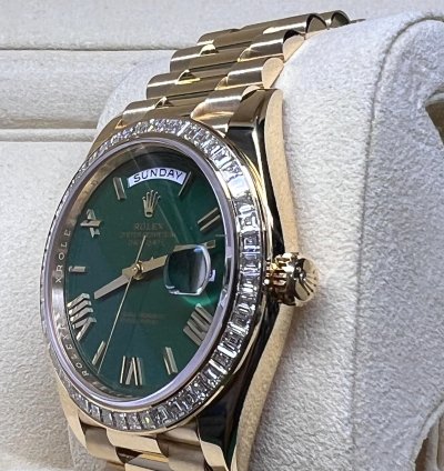 Rolex Day-date 40 Green Dial Baguette Diamond Bezel Full Yellow Gold