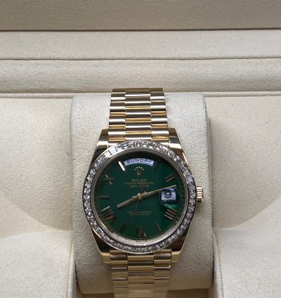 Rolex Day-date 40 Green Dial Baguette Diamond Bezel Full Yellow Gold