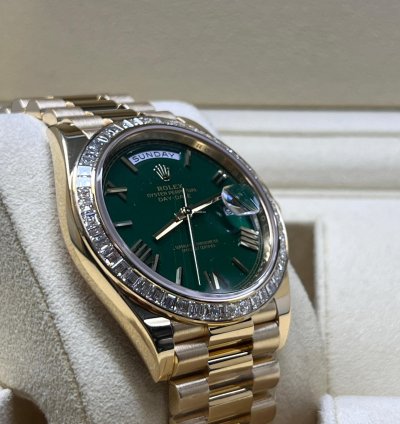 Rolex Day-date 40 Green Dial Baguette Diamond Bezel Full Yellow Gold