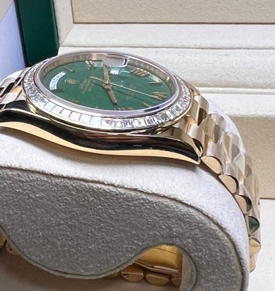 Rolex Day-date 40 Green Dial Baguette Diamond Bezel Full Yellow Gold
