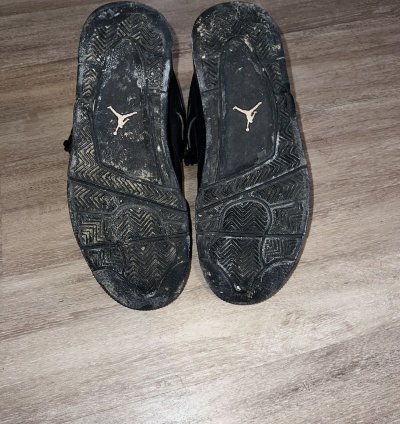 Black Cat Jordan 4