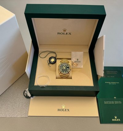 Rolex Day-date 40 Green Dial Full Set New Never Used April 2024