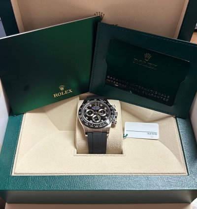 Rolex Daytona Full Set Box And Papers Never Used