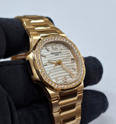 Patek Philippe Nautilus 7010 1r-011