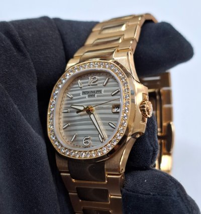 Patek Philippe Nautilus 7010 1r-011