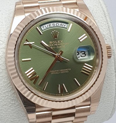 Rolex Day-date 40 Green Dial New Full Set