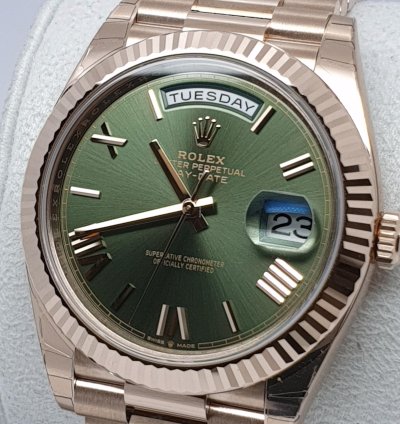 Rolex Day-date 40 Green Dial New Full Set