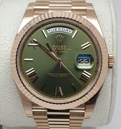 Rolex Day-date 40 Green Dial New Full Set
