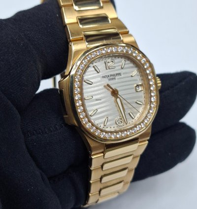 Patek Philippe Nautilus 7010 1r-012
