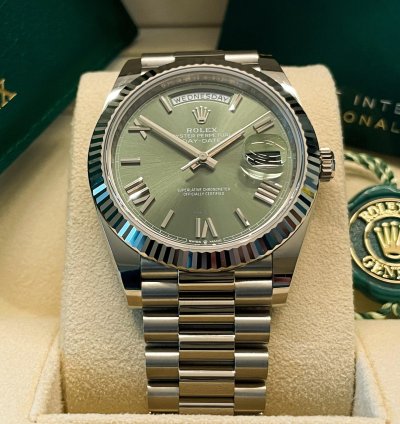 Rolex Day-date 40 Green Dial New Unworn Full Set 2021 White Gold