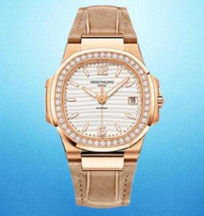 Patek Philippe Nautilus 7010r-011 Rose Gold Nautilus