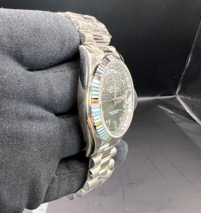 Rolex Day-date 40 Green Dial With Arabic Numerals Full Platinum