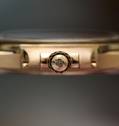 Patek Philippe Nautilus 7010r-013 Rose Gold