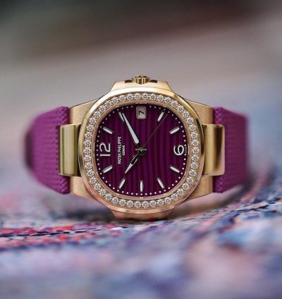Patek Philippe Nautilus 7010r-013 Rose Gold