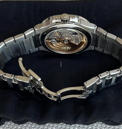 Patek Philippe Nautilus 7118 1200a-001