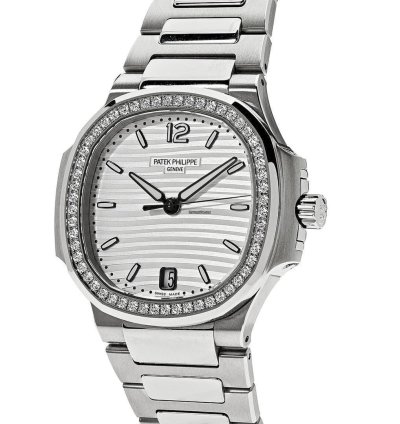 Patek Philippe Nautilus 7118 1200a-010 Ladies Stainless Steel Silver Dial Diamond Bezel 2024