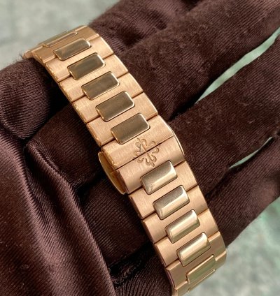 Patek Philippe Nautilus 7118 1200r-001