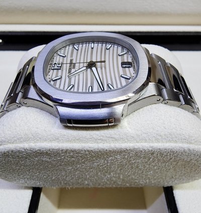 Patek Philippe Nautilus 7118 1a-010