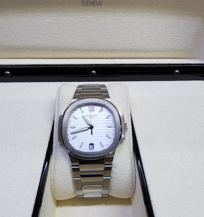Patek Philippe Nautilus 7118 1a-010