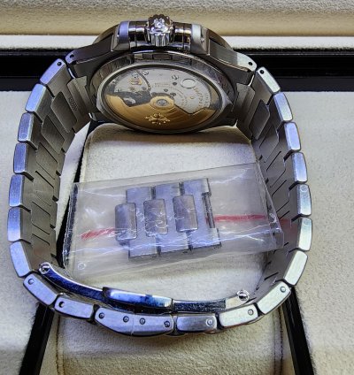 Patek Philippe Nautilus 7118 1a-010