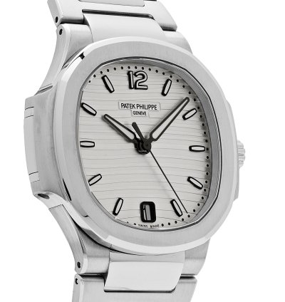 Patek Philippe Nautilus 7118 1a-010 Stainless Steel Silvery Opaline Dial 2019