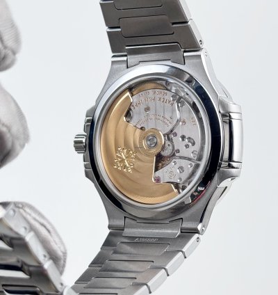 Patek Philippe Nautilus 7118 1a-010 Stainless Steel Silvery Opaline Dial 2022