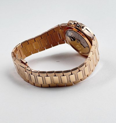 Patek Philippe Nautilus 7118 1r-010 Ladies Rose Gold Champagne Golden Dial 2022