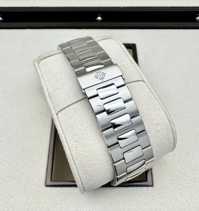 Patek Philippe Nautilus Annual Calendar 40 5mm Steel