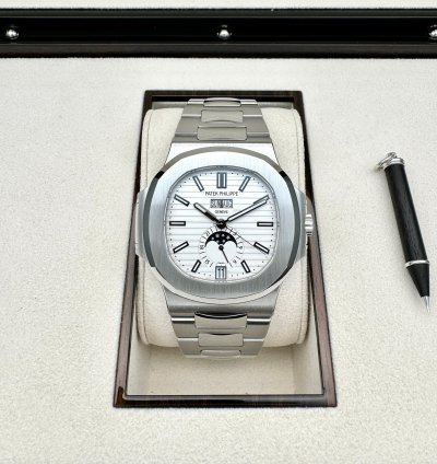 Patek Philippe Nautilus Annual Calendar 40 5mm Steel