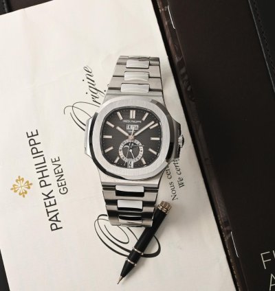 Patek Philippe Nautilus Annual Calendar 5726 1a-001