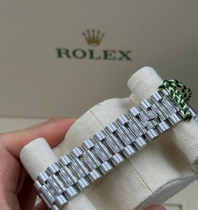 Rolex Day-date 40 Ice Blue Roman