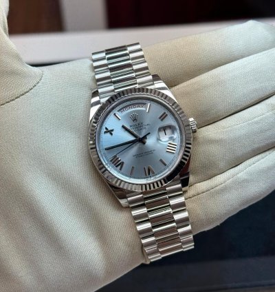 Rolex Day-date 40 Ice Blue Roman