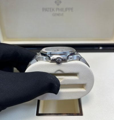 Patek Philippe Nautilus Annual Calendar 5726 1a-010