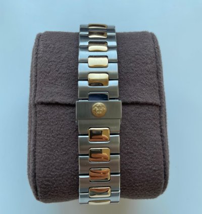 Patek Philippe Nautilus Best Condition - Like New Box And Extract Papers