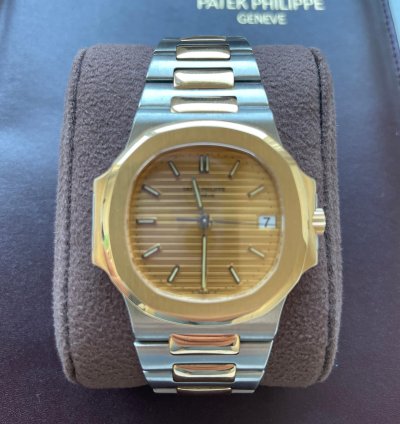 Patek Philippe Nautilus Best Condition - Like New Box And Extract Papers