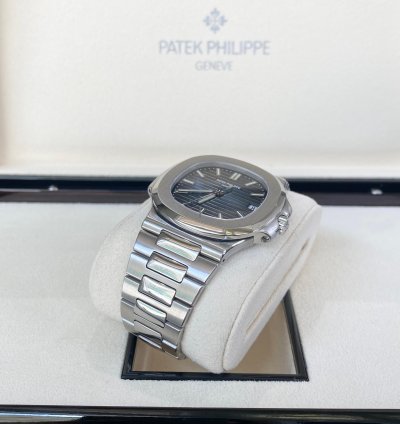 Patek Philippe Nautilus Blue 5711 1a-010