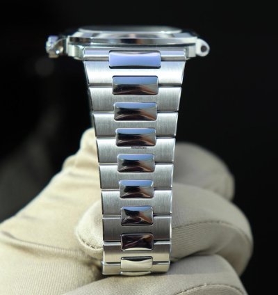 Patek Philippe Nautilus Blue Dial 5711 1a