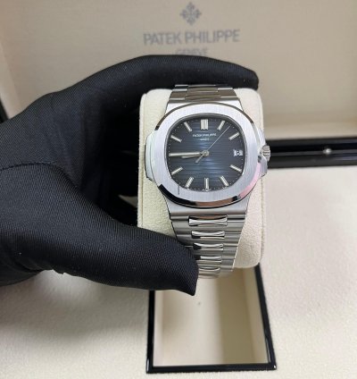Patek Philippe Nautilus Blue Dial 5711 1a-010
