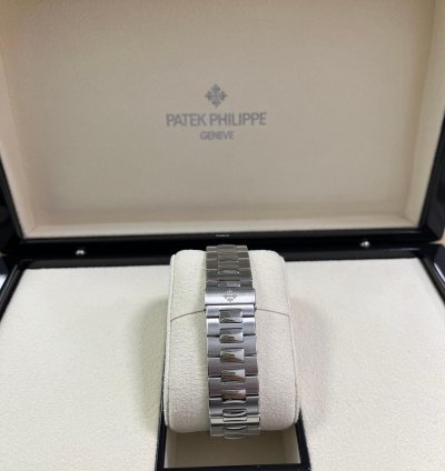 Patek Philippe Nautilus Blue Dial 5711 1a-010