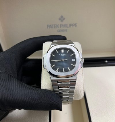 Patek Philippe Nautilus Blue Dial 5711 1a-010