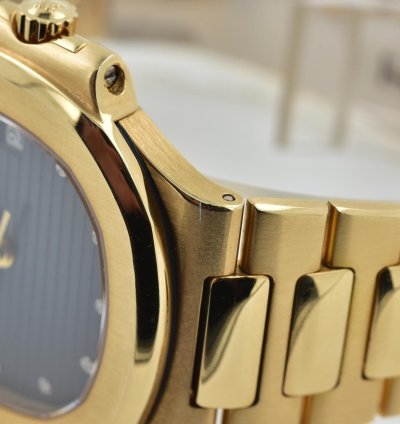 Patek Philippe Nautilus Blue Diamond Dial 18k Yellow Gold 3800 Service 11 2023 3800 1j